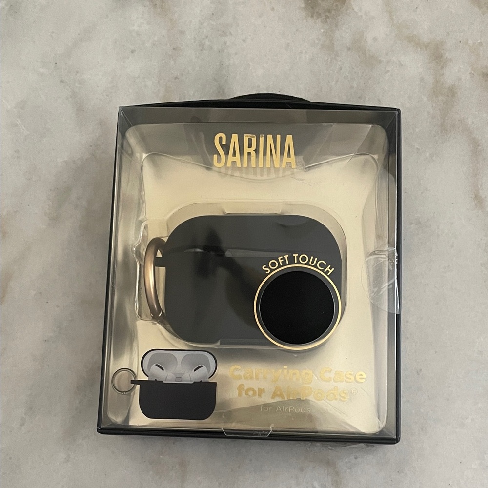 Sarina Black AirPods Carrying Case